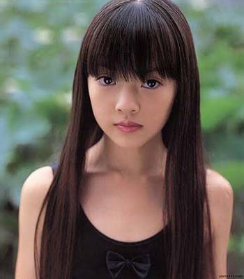 14歳で子供ができていた新田真剣佑の現在の彼女と噂の岡本奈月