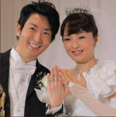 映画コメンテーター有村昆との結婚式の写真